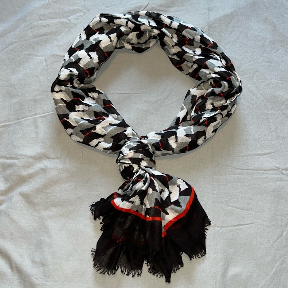 Vera Bradley Scarf in Scottie Dogs